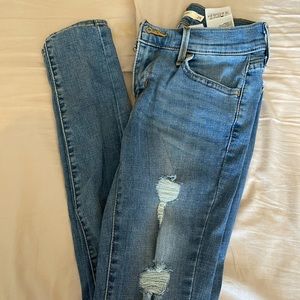 Levi’s 710 super skinny